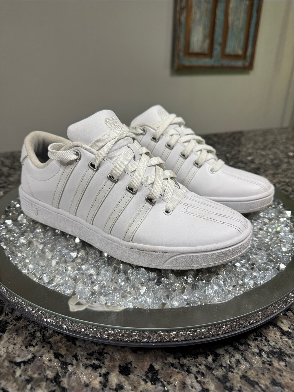 Kswiss Classic leather White Low-Top Lace-Up Sneakers EUC 8